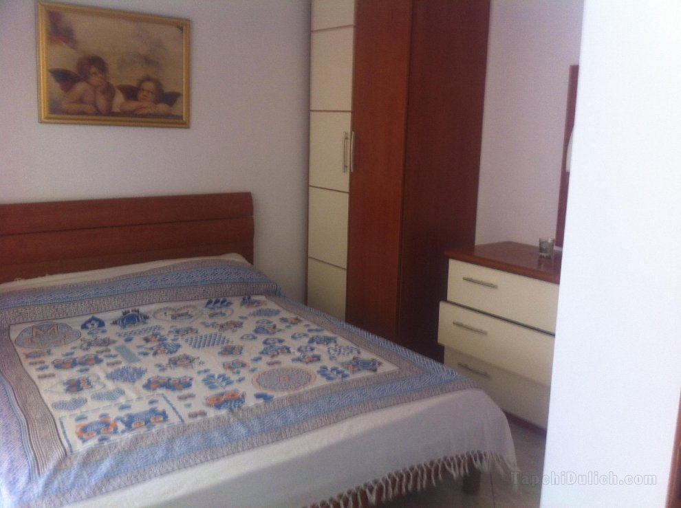 Entire house - 3 Bed Apt Pizzo Vibo Valentia Calabria, Southern Italy
