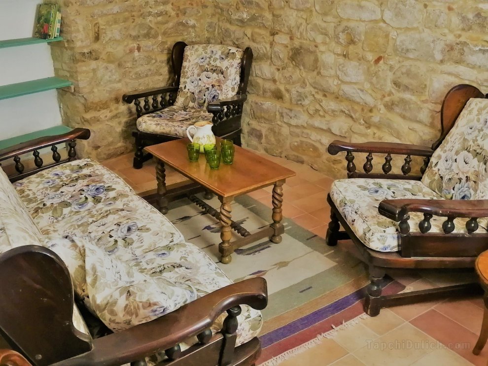 Cottage From 14th Century In Le Marche Region