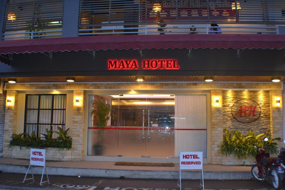 Khách sạn Maya