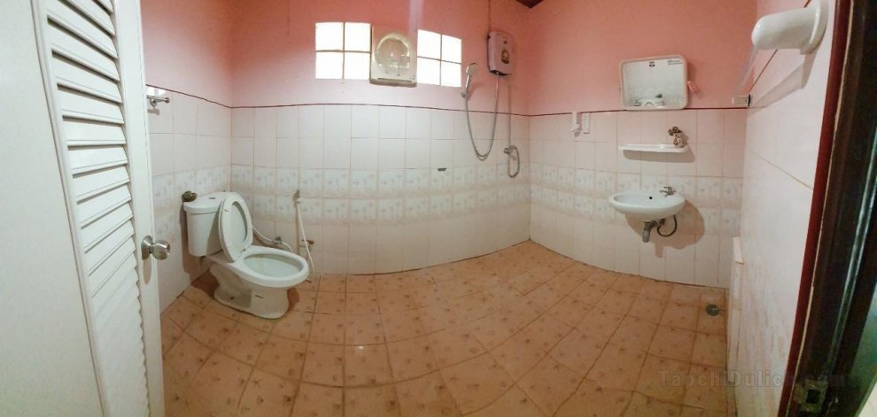 25平方米1臥室平房 (隆塞) - 有1間私人浴室
