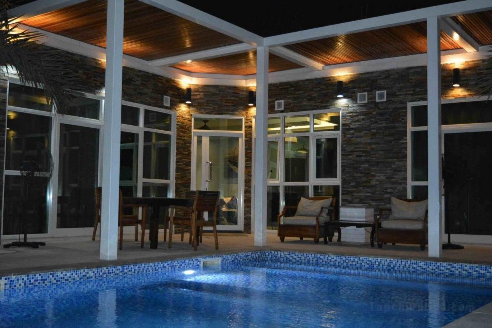 Dar 66 Chalet with Private Pool 2BR