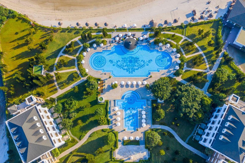Vinpearl Resort & Spa Ha Long - Magnificent Resort on the Wonder Bay