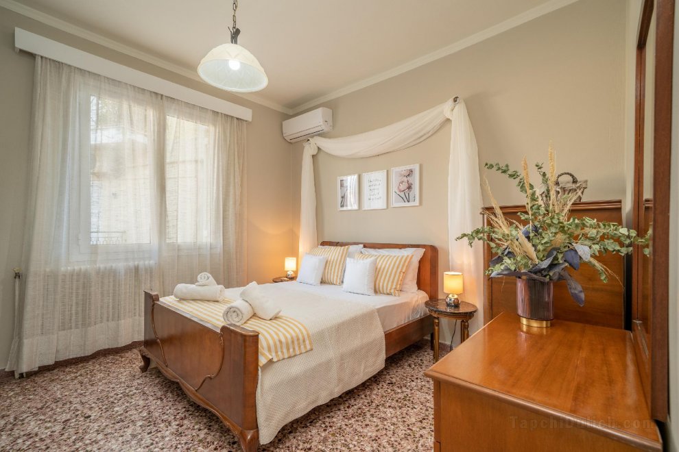 Neat flat in Argostoli seaside Town