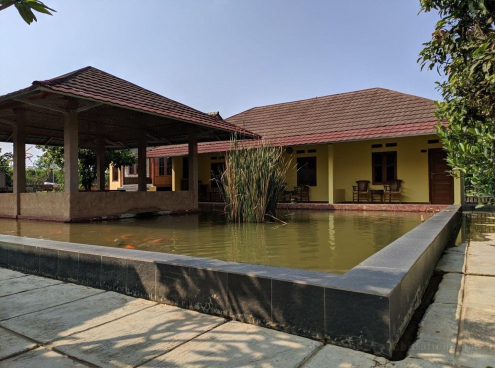 3 Kamar Villa Saung Naufal