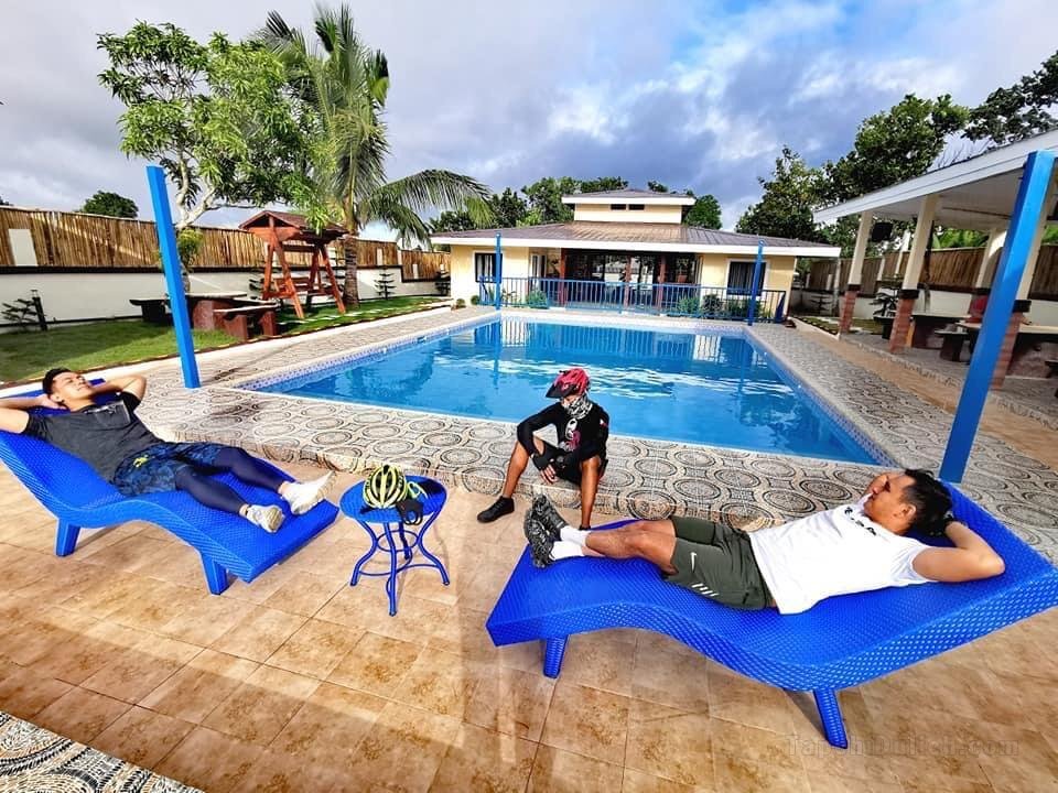 Exclusive Private Villa Silang - Tagaytay Resort
