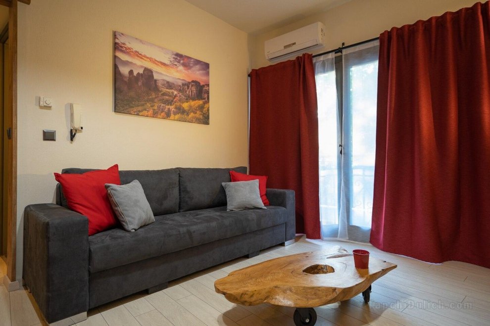 Kalambaka center apartment with Meteora View