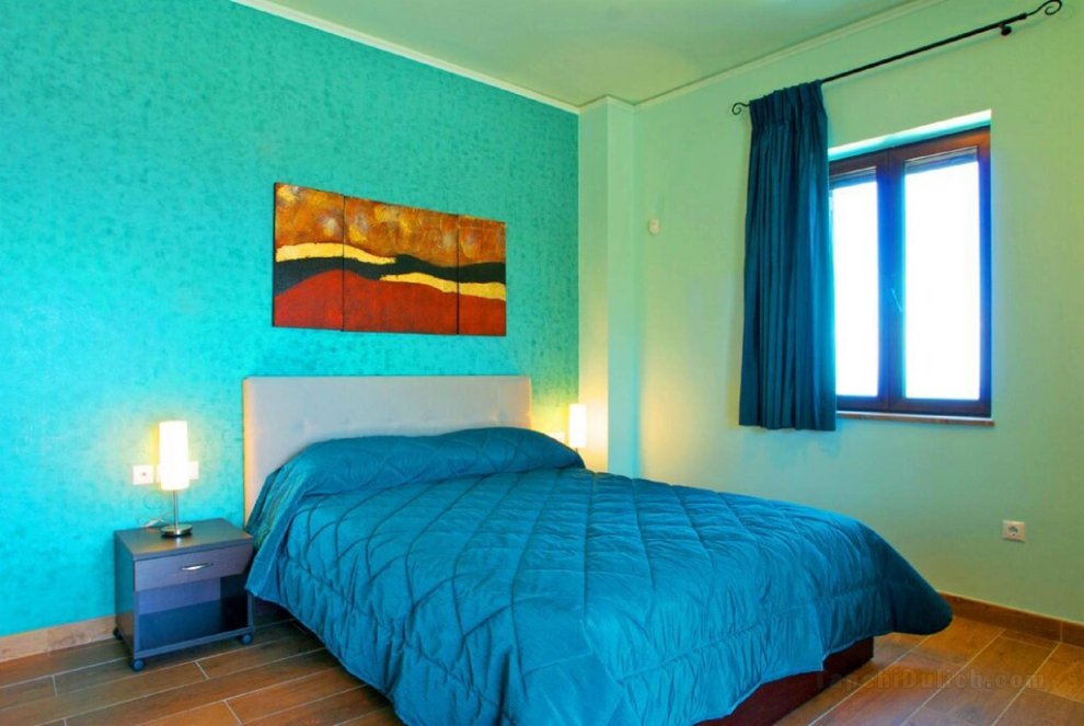 Beautiful 2 bedroom villa with private pool on the island os Lefkada