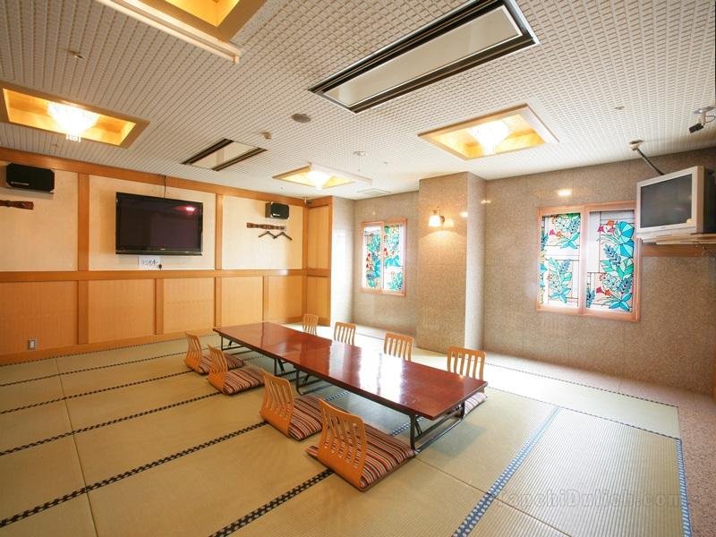 Khách sạn Ichimanri Golden Century
