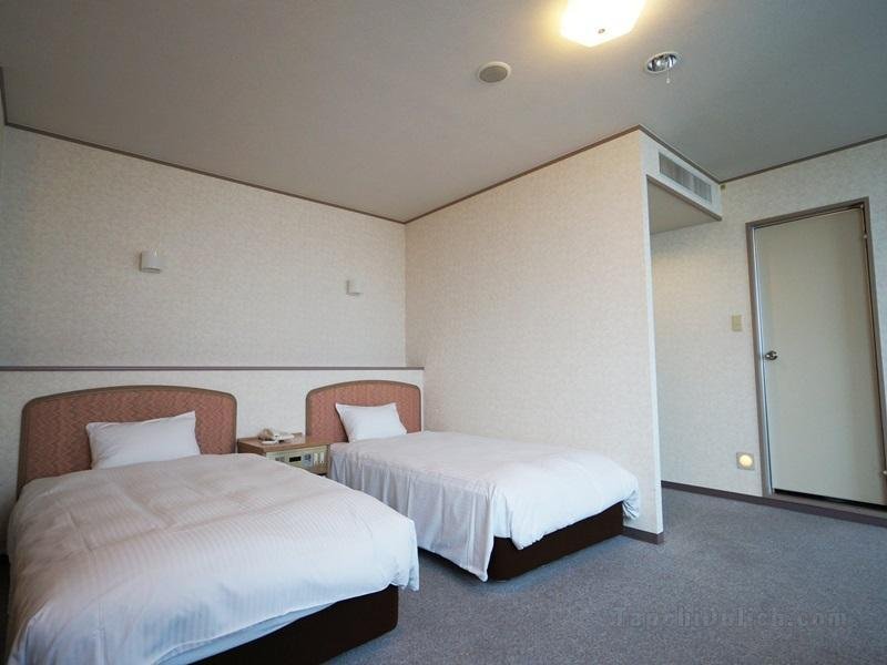 Hotel Areaone Hiroshimawing
