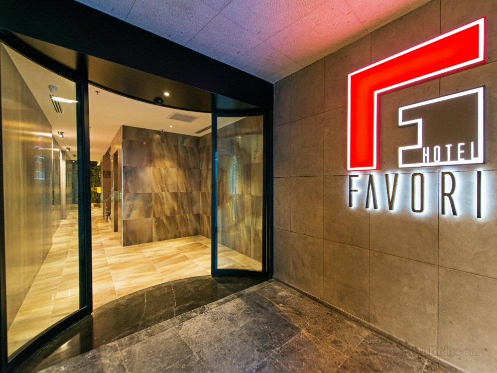 Khách sạn Favori
