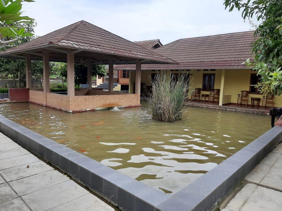 Rumah Kayu Villa Saung Naufal