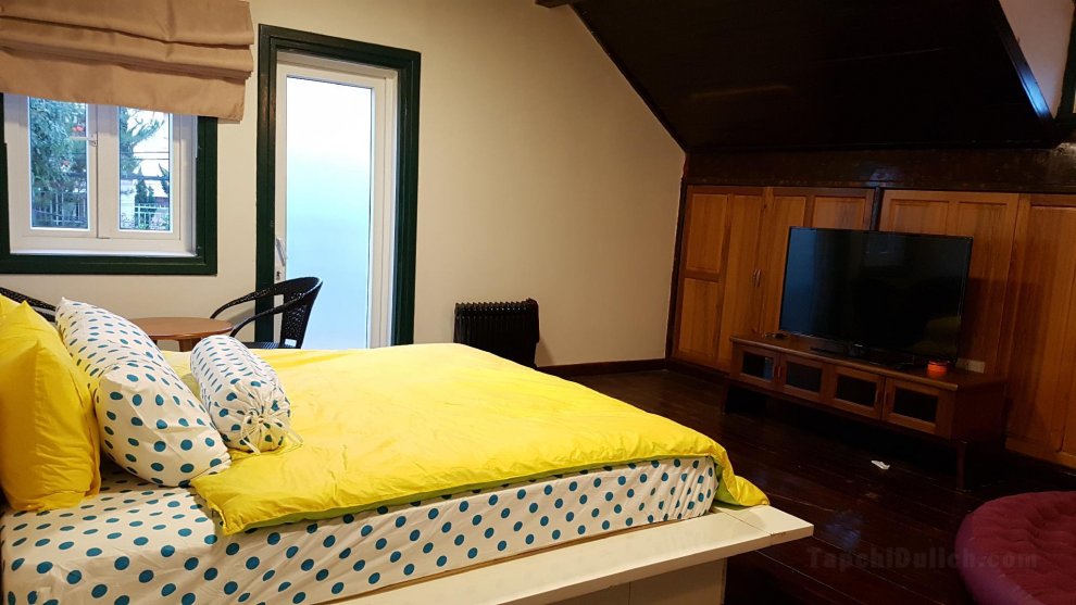 Stunning 5 bedrooms French villa central Da Lat