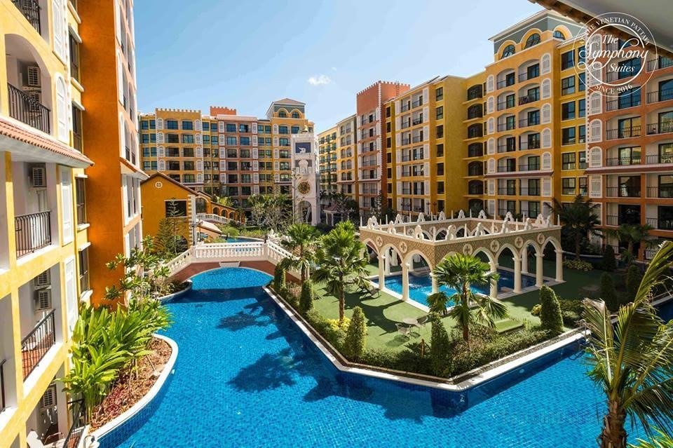 Venetian Condo Resort Pattaya (Pool View)