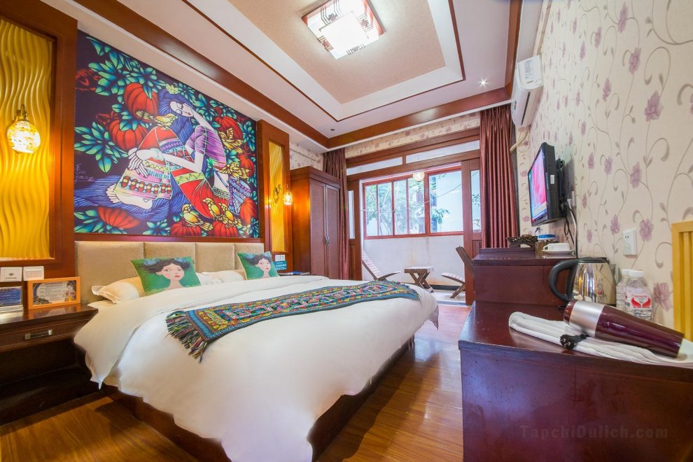 Deluxe Yangtai Queen Room