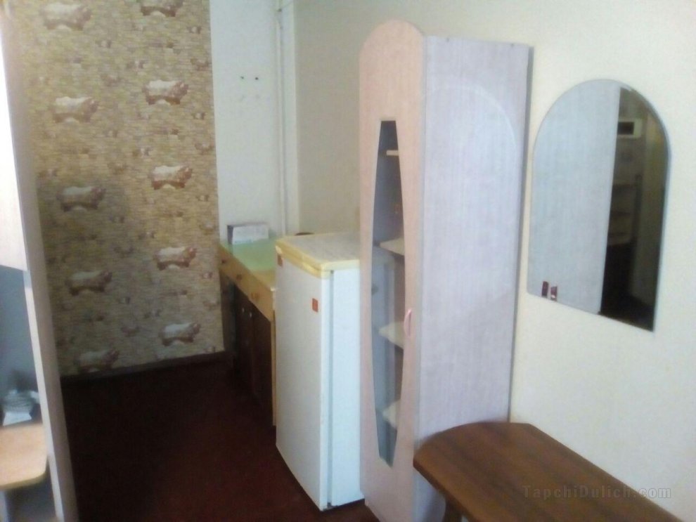 18平方米開放式公寓(佩沃梅斯基) - 有0間私人浴室