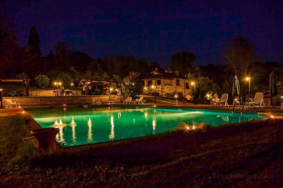 Il Nespolo Apartment for 5 in a Tranquil Location