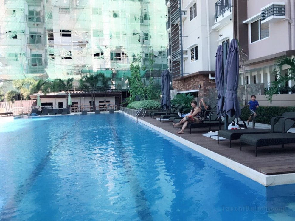 Richel's Davao City Condominium with 20mbps wifi