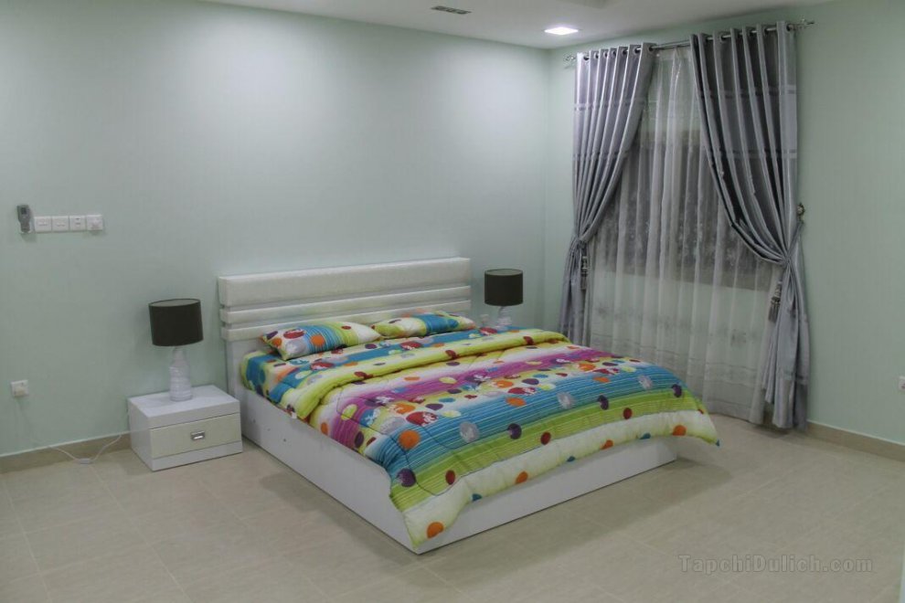 220平方米2臥室公寓(巴林國際機場) - 有3間私人浴室