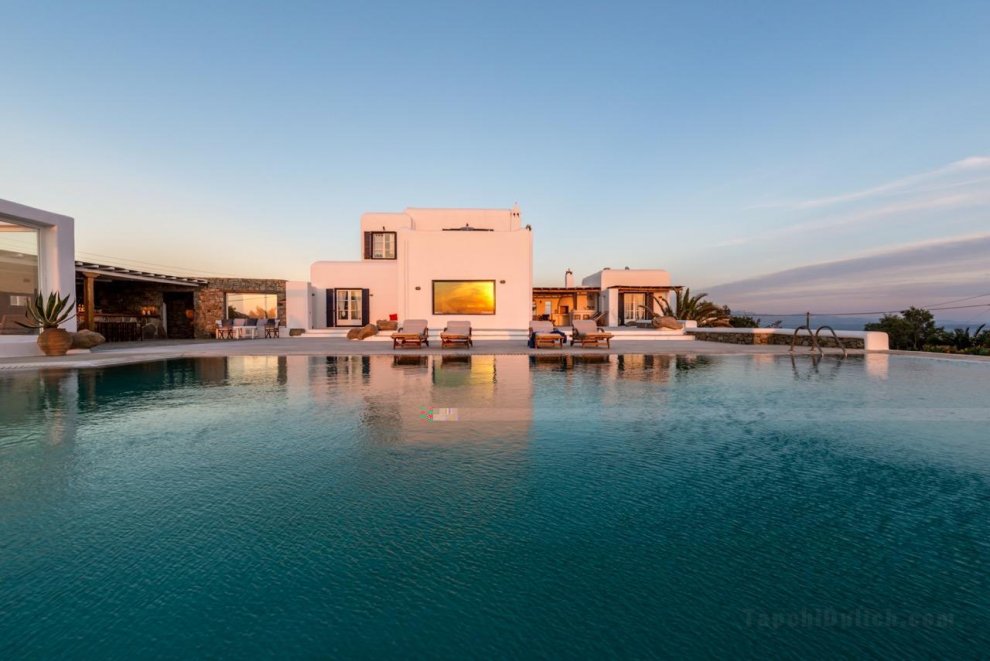 Sunset Villa / private pool / five bedrooms