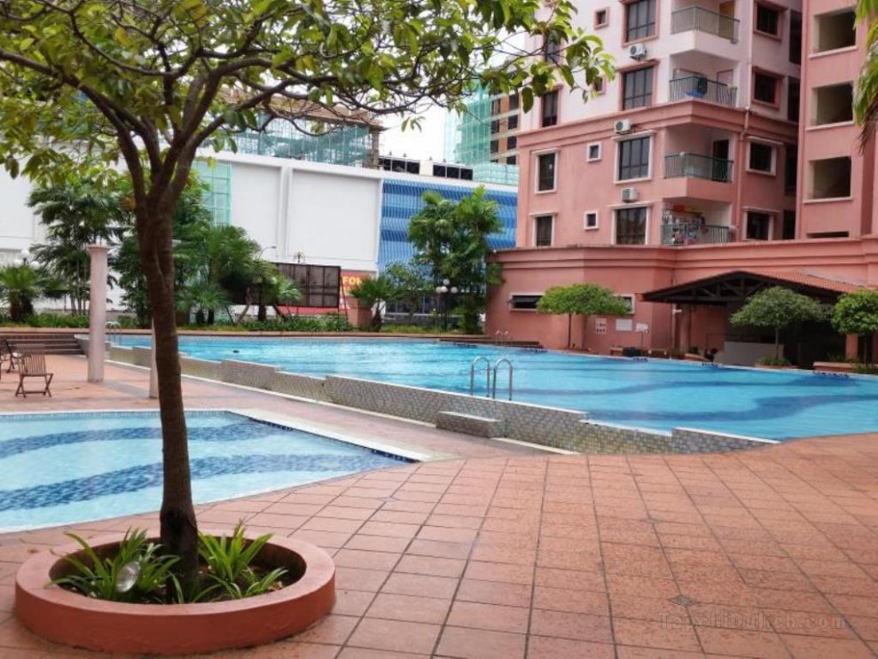 Kota Kinabalu Marina Court Resort Condominium