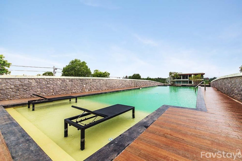 Urban Retreat |KhaoYai loft villa with yard