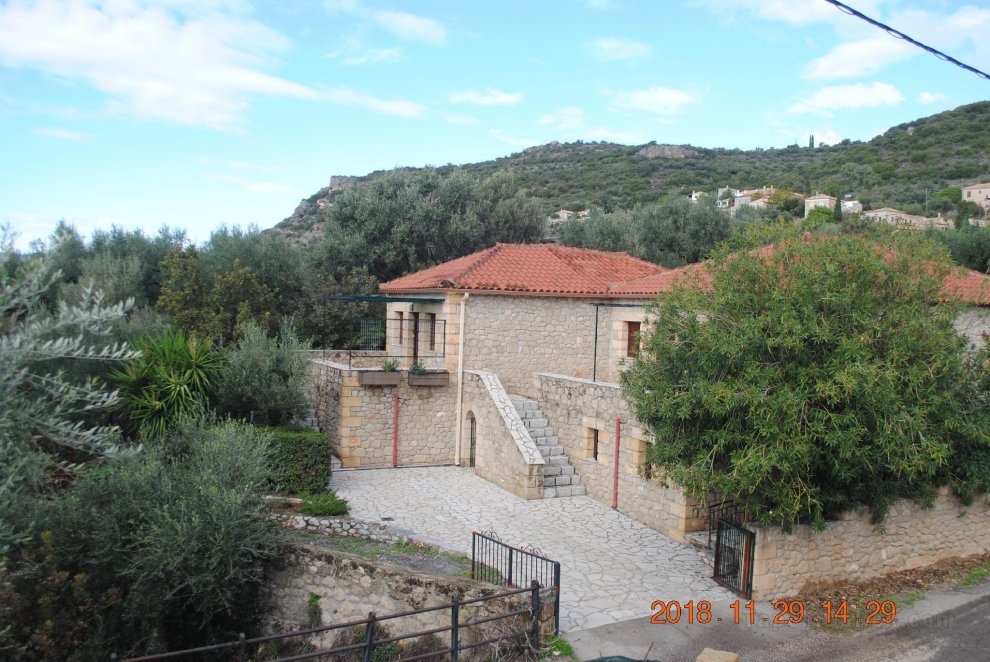 Armonia 1, Spacious stone villa in quiet spot