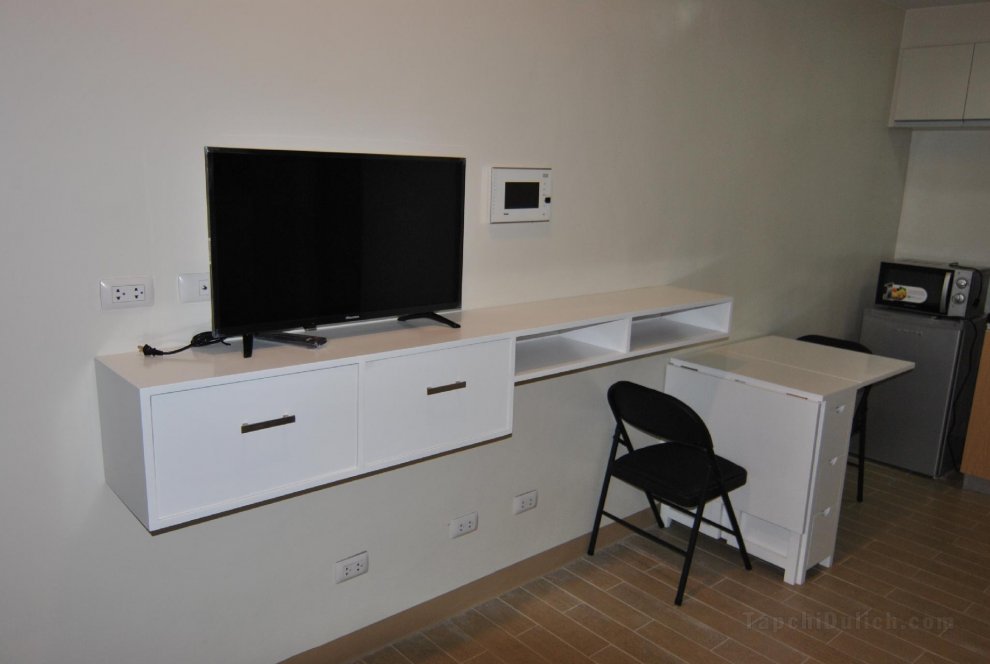 Luxury Studio, cable WiFi, TV, kitchen, balcony