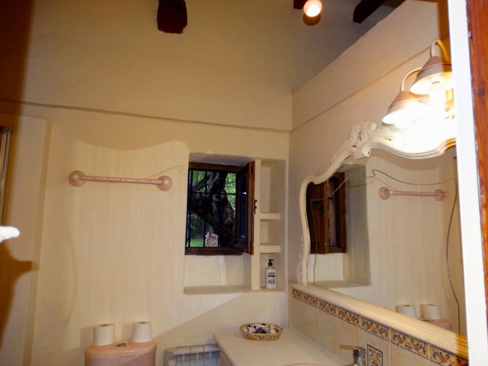 300平方米6臥室別墅 (濱河聖埃烏拉利亞) - 有5間私人浴室