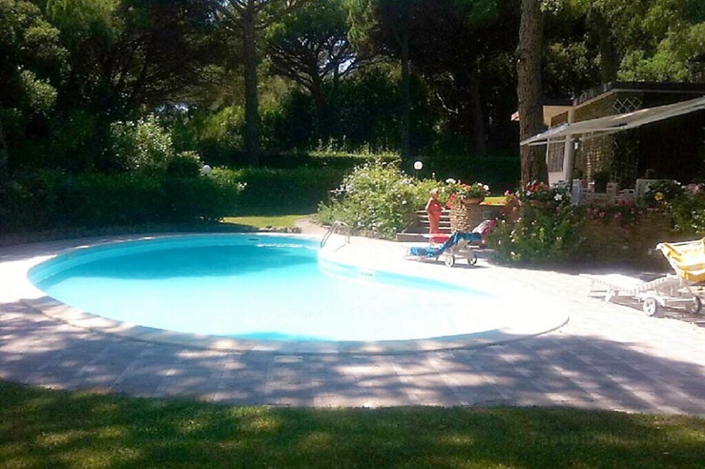 Punta Ala - Splendid villa with pool and garden