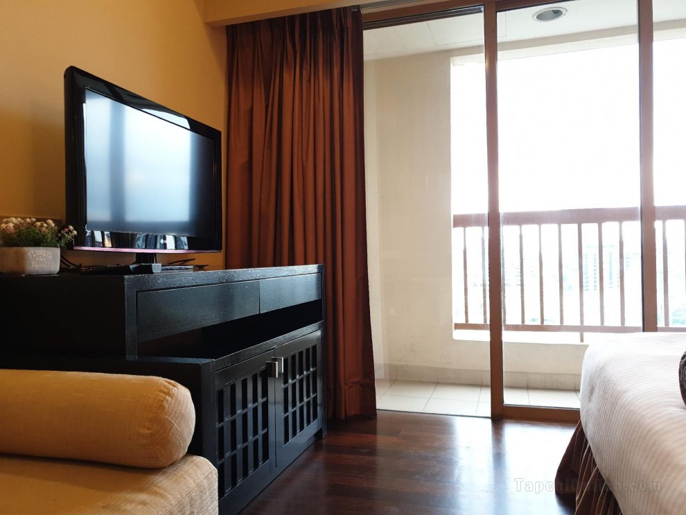 Spacious Family Suites @ Resort Suites by Pyramid