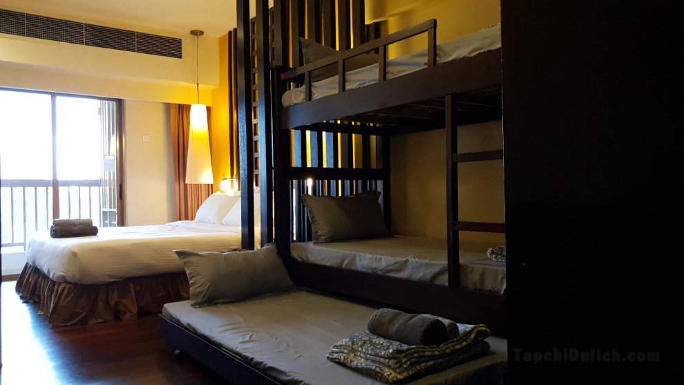 Spacious Family Suites @ Resort Suites by Pyramid