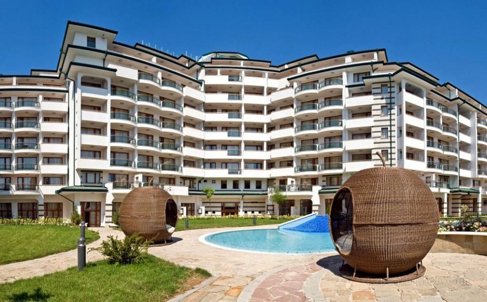 Emerald Beach Resort & SPA Apartments *****