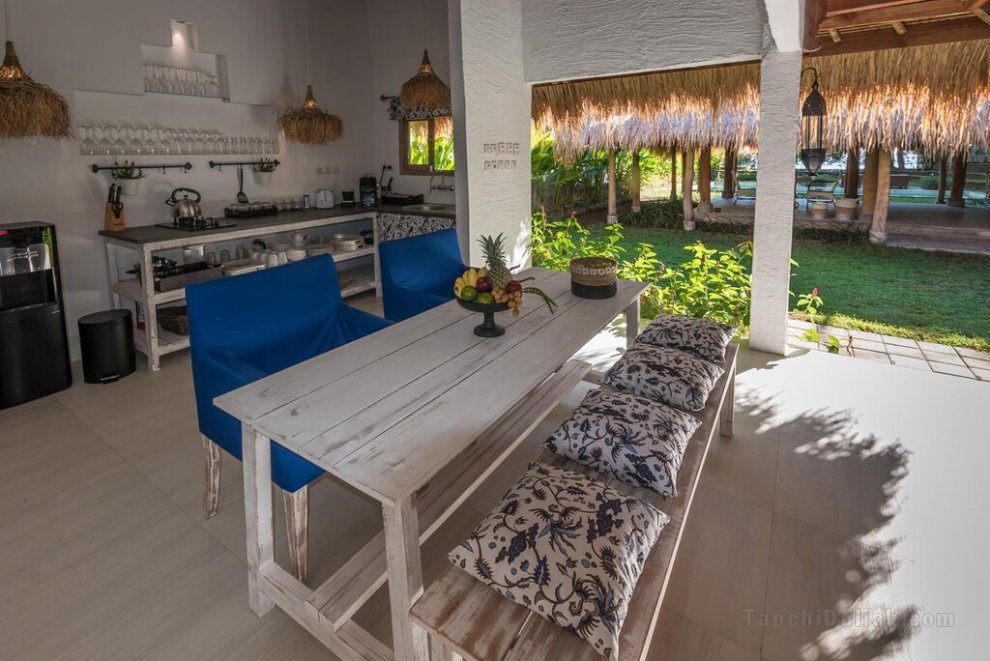 Villa Nomad - Luxury Stay at Beach Front Villa