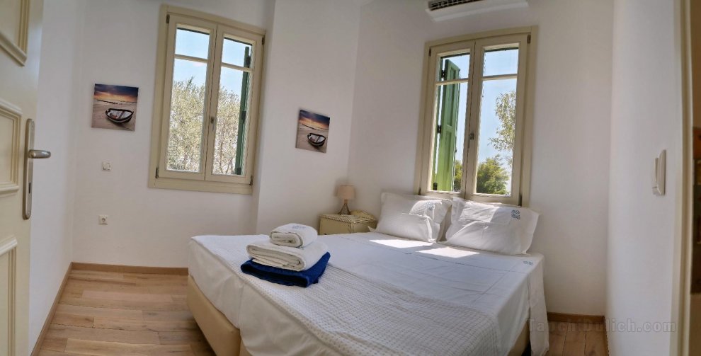 Ouzo Traditional Villa with private pool Lesvos