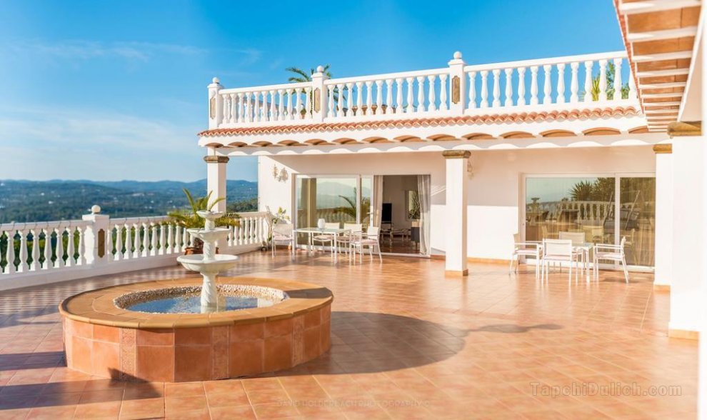 Luxury Ibiza Villa with Ocean Views