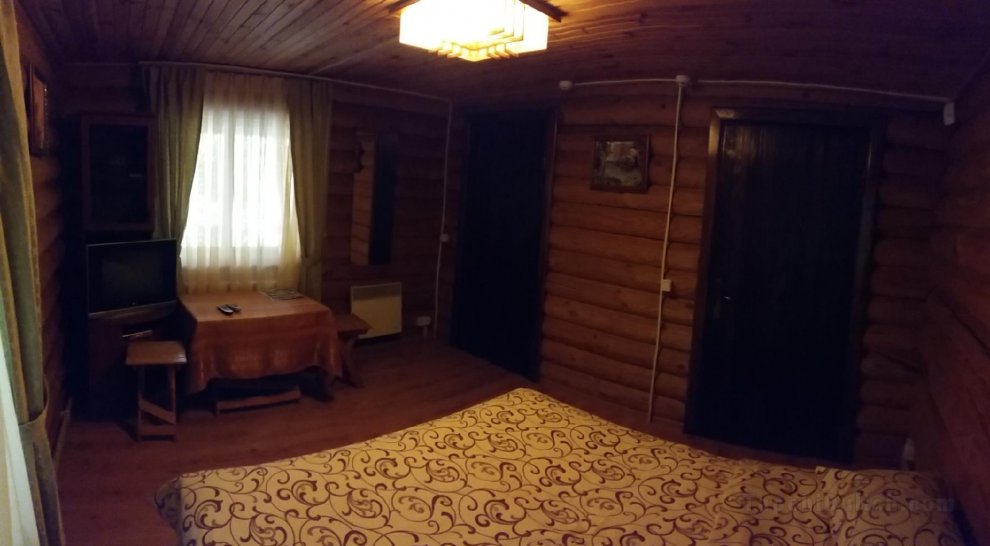 25平方米開放式獨立屋 (德斯尼安斯基區) - 有1間私人浴室