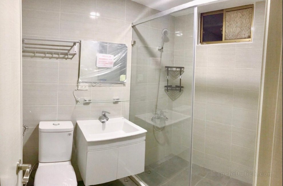 180平方米2臥室公寓 (三民區) - 有2間私人浴室