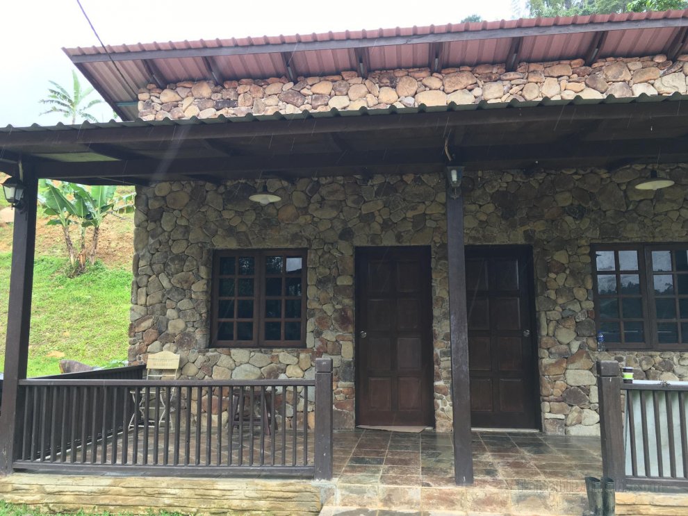 Tanjung Hills - Stone House