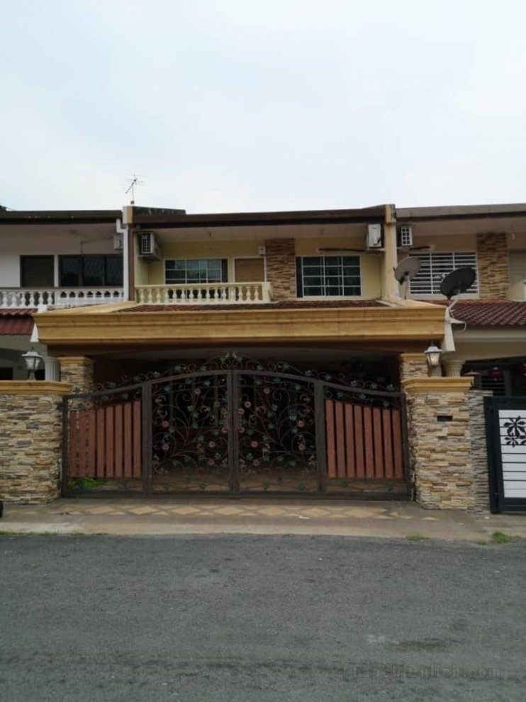 (Not available) Raub Center Airbnb