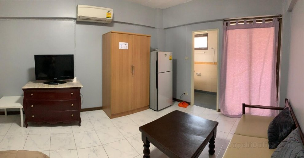 24平方米開放式公寓 (暖武里市中心) - 有1間私人浴室