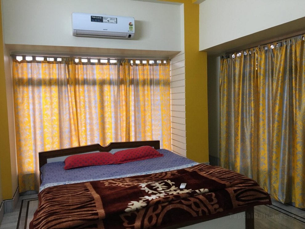 Cozy Apartment near Kolkata Airport