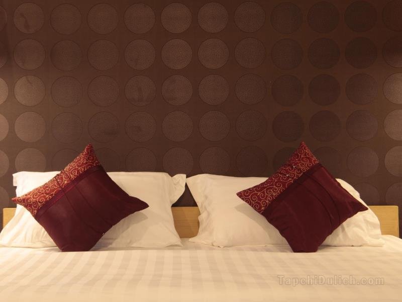 Diary Suite Deluxe Wallpaper - Double Bed