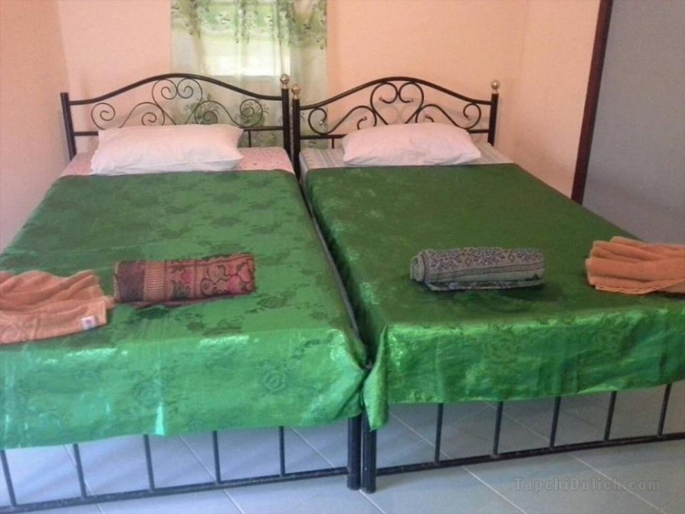Racha Sunset Resort Standard Fan Twin bed Bungalow