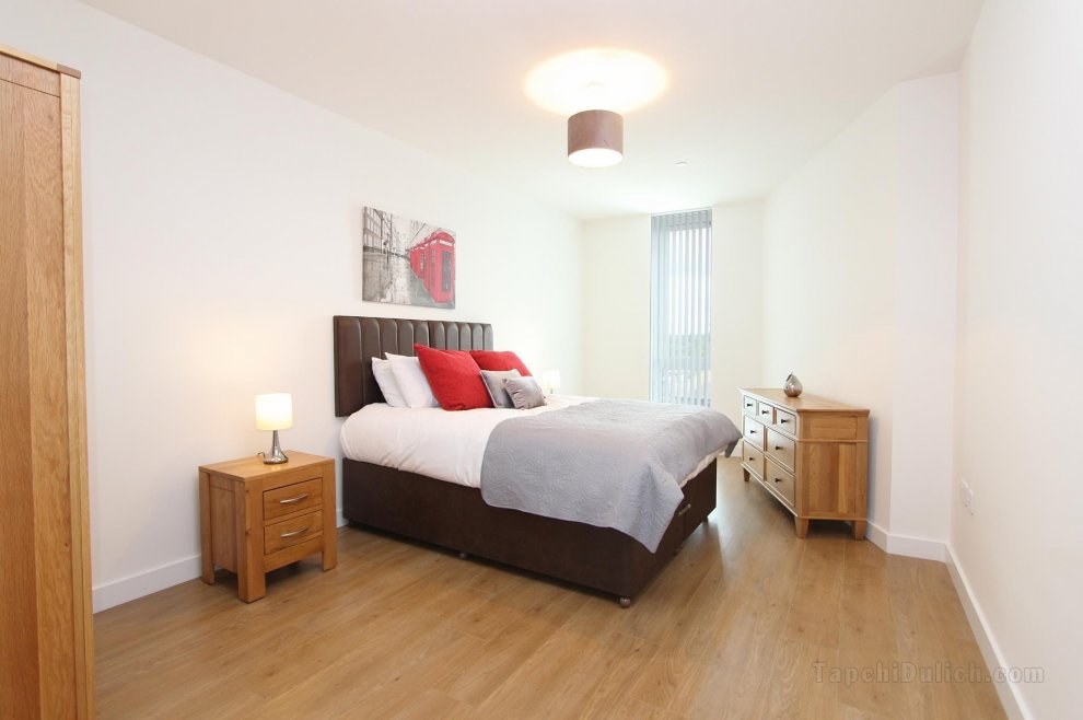 Stunning & Stylish 1 Bedroom in Central Bracknell