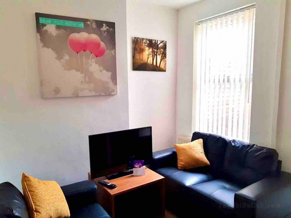 BRAND NEW 3 bed near the city centre