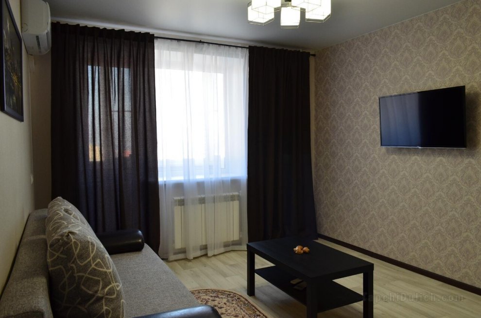 Apartments on Parkhomenko 35