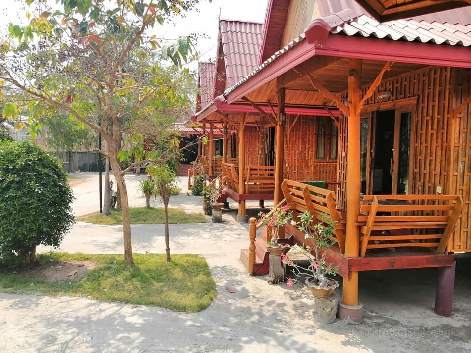 Ruenthong  Resort